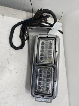 1607559m001l Peterbilt 2001 379 Headlight 611-19475