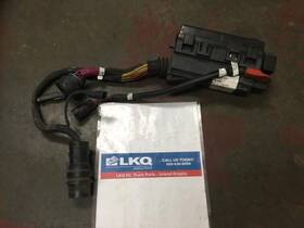 P92-9443 Peterbilt 2038512 365 Fuse Box 3254619 P92-9443 Peterbilt 2038512 365 Fuse Box 3254619