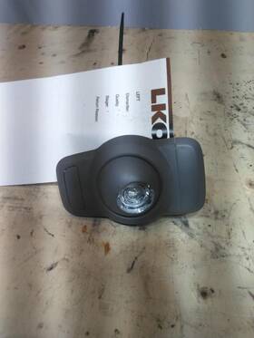 P54-1213-101711 Peterbilt 2481220 579 Interior Cab Light 3745135