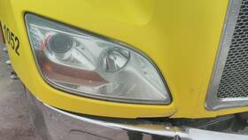 3749805 Peterbilt 2484654 579 Headlamp Assembly