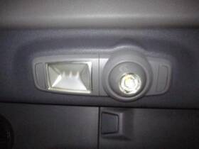 3756616 Peterbilt 2490609 579 Interior Cab Light