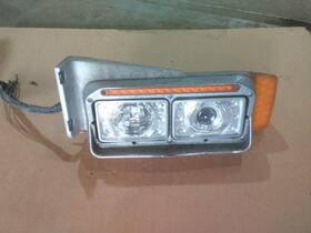 3771365 Peterbilt 2502605 379 Headlamp Assembly 3771365 Peterbilt 2502605 379 Headlamp Assembly