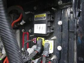 S53-1370-111 Peterbilt 2521942 579 Fuse Box 3799118