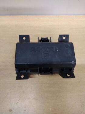 P27-1135-0110 Peterbilt 2584281 579 Fuse Box 3876877
