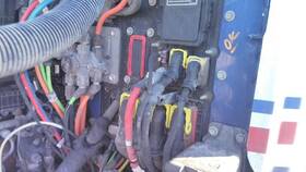 3904537 Peterbilt 2599359 2018 579 Fuse Box