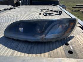 3157k Peterbilt 387 Used Headlights