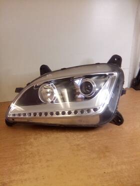Pb005-bowpr-us0181 Peterbilt 579 Left/driver Headlamp