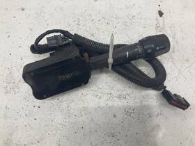 9025114035 Sterling A9513 Turn Signal/column Switch - Used P/n 9025114035 Sterling A9513 Turn Signal/column Switch - Used P/n