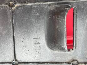 64746-14040-04 Toyota Oem Cover Service Hole