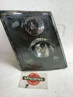 116.vohc11 Volvo Aft Vnl Right Passenger Fog Light/lamp Light 10609518