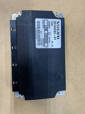 20744283-01 Volvo Vnm Light Control Module - Used P/n 2074428301 Tested