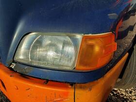 3368949 Volvo 2145580 Vnm Headlamp Assembly