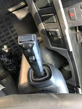 3447173 Volvo 2215450 Vnl Turn Signal Switch