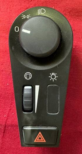 22977102 Volvo Genuine Front Headlight Hazard Switch Assembly Vnl
