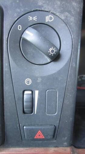 3568782 Volvo 2323554 Vnl 2006 Headlamp Switch