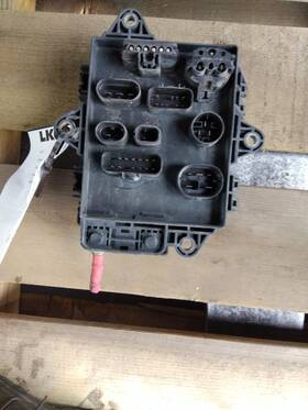 3643375 Volvo 2390910 Vnl 2013 Fuse Box