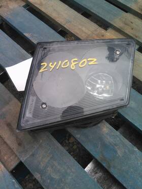 3665334 Volvo 2410802 Replaces Vnl 2013 Lamp Fog
