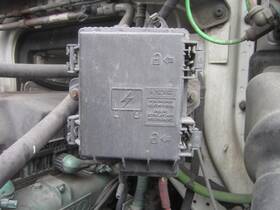 3668304 Volvo 2413539 Vnm Fuse Box