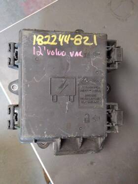3688303 Volvo 2431194 2012 Vnl Fuse Box