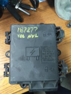 3774658 Volvo 2504649 N/a Vnl Fuse Box 3774658 Volvo 2504649 N/a Vnl Fuse Box