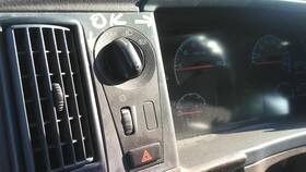 3831165 Volvo 2549186 Vnl Headlamp Switch