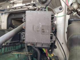 3842807 Volvo 2559576 Vnm Fuse Box