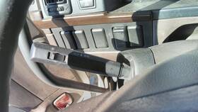 3851556 Volvo 2566970 Vnl Turn Signal Switch