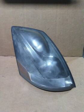 3874390 Volvo 2582451 Vnl Headlamp Assembly Right
