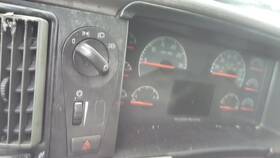 3877527 Volvo 2584916 Vnl Headlamp Switch