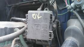 3884098 Volvo 2589511 Vnl Fuse Box
