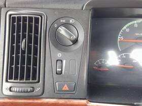3915582 Volvo 2607554 2006 Vnm Headlight Switch