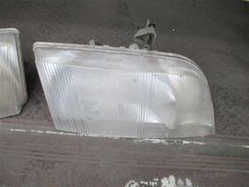 1689714 Volvo 689884 Vnl 1999 Headlamp Assembly