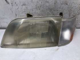 8082040 Volvo 1997-2015 Vnm Left/driver Headlamp - Used P/n