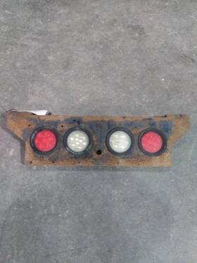 3735641 Western Star 2473374 4700 Stop Turn Tail Lamp 3735641 Western Star 2473374 4700 Stop Turn Tail Lamp