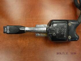 2460889 White/volvo 1427402 3081534 Rev 4 Wxll Xpeditor 1993 Turn Signal Switch