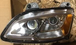 Paccar New Oem Peterbilt 579 Lh Driver Headlight Headlamp P54-6196-100. Fixed Price $395.00.