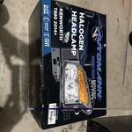 Kenworth T880 Headlight Assembly Rh 2014+. Fixed Price $550.00.