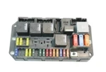 07-09 Land Rover Range Rear Right Fuse Relay Junction Box 518879002 Oem. Fixed Price $49.00.
