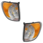 Pair Of Turn Signal Lights 1997-2007 International 9200I 9400I Front 2505366C91. Fixed Price $153.16.